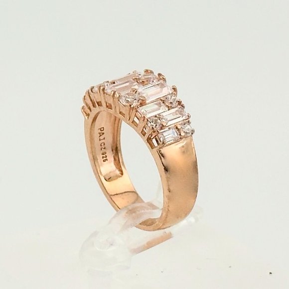 Beautiful 1.7ct White Topaz Baguette Ring - Sz 7 - 14kt Rose Gold Over Sterling - Picture 4 of 12
